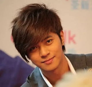 Güney Koreli Erkek Saç Modelleri 18 Güney Koreli Erkek Saç Modelleri 18