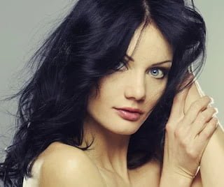 Viyole Siyah Saç Modelleri