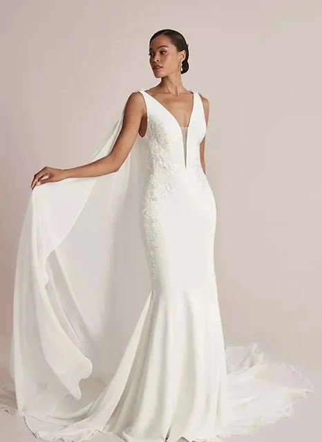 İPEK TASARIMLI GELİNLİK MODELİ