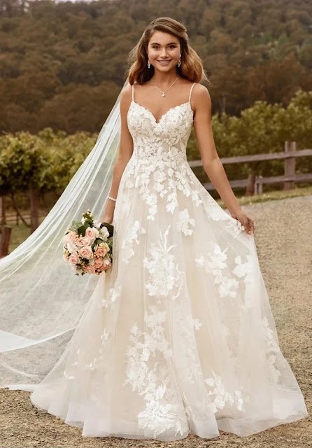 SADE İŞLEMELİ GELİNLİK MODELİ