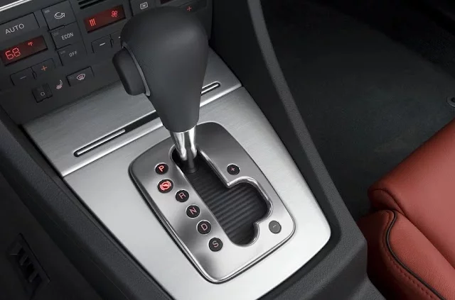 Otomatik Vites Kolundaki Harflerin Ve Sayıların Anlamı Nedir? Otomatik Vites Kolundaki Harfler