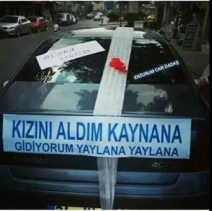Kaynana ve görümce temalı gelin arabası komik yazılar