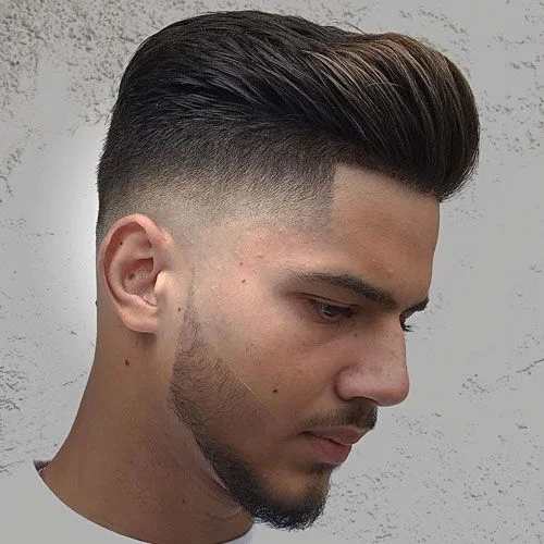hacimli pompadour saç modeli erkek
