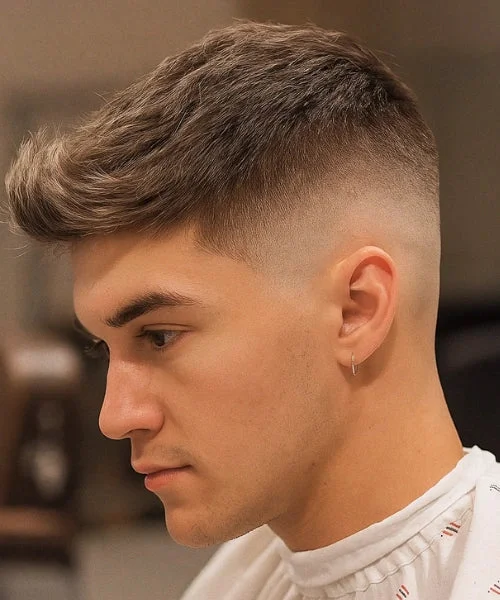 fade quiff saç modeli erkek modern hacimli kesim