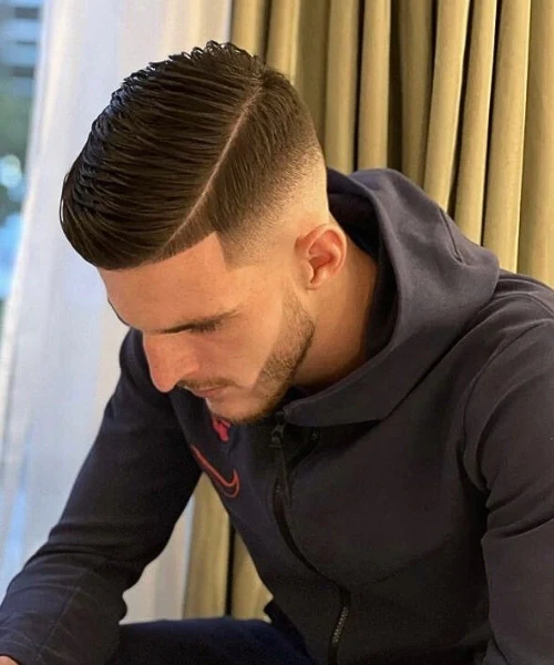 kısa side part saç modeli erkek